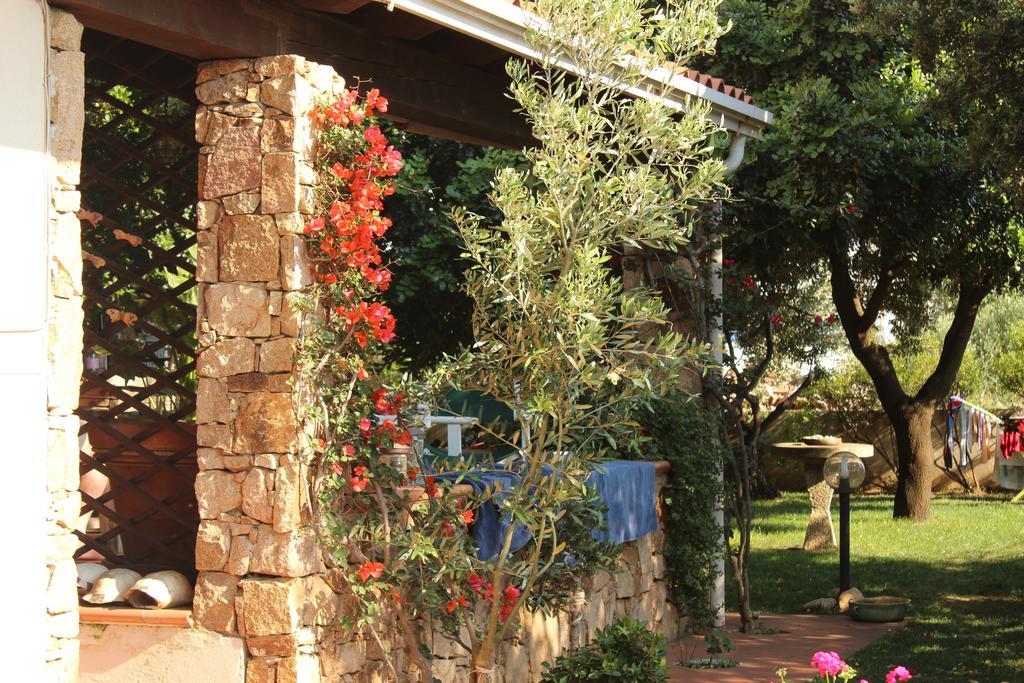 B&B I Mari Torpè Exterior foto